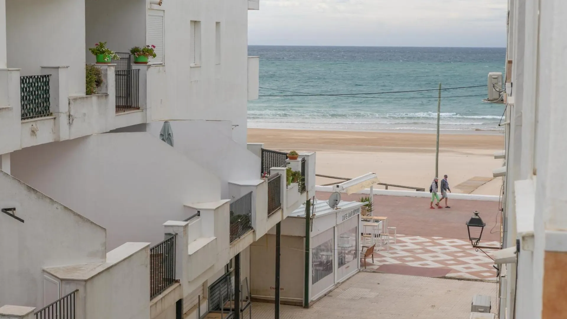 Apartment Casa Melva - Primera Linea Con Terraza, Moderno Barbate Spain