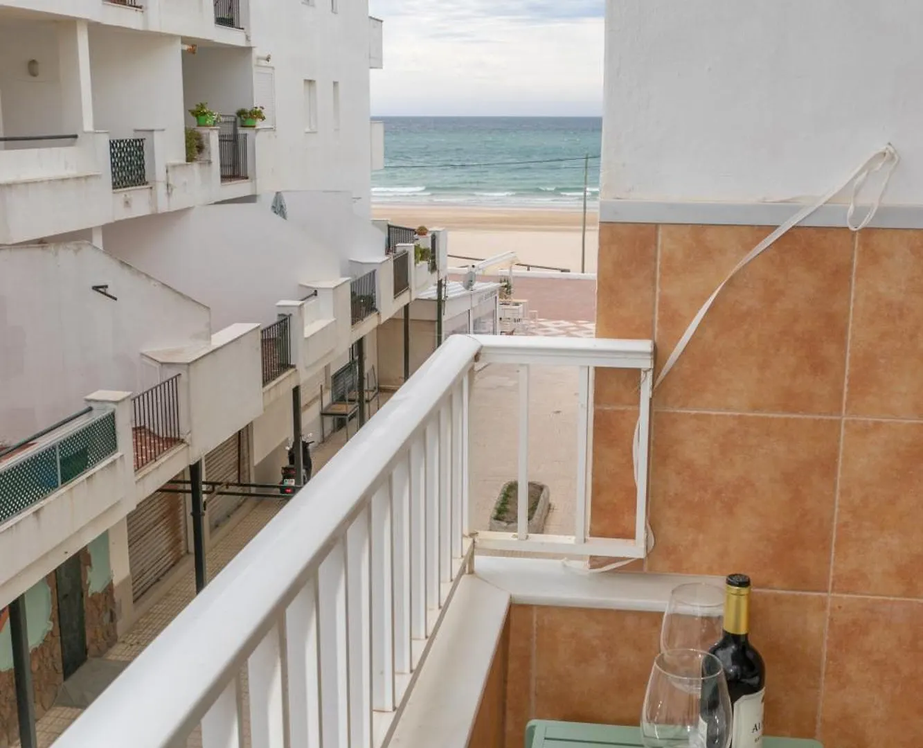 Apartment Casa Melva - Primera Linea Con Terraza, Moderno Barbate